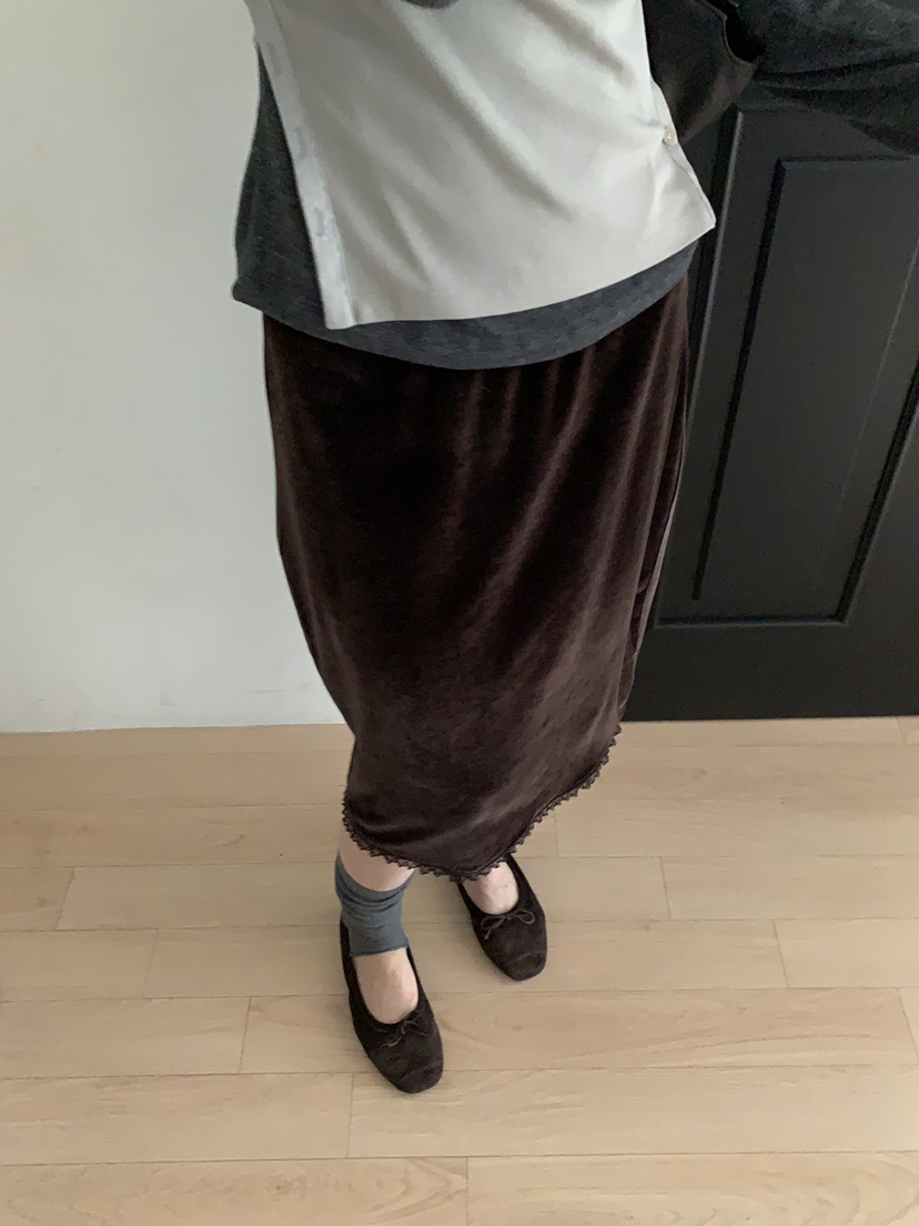 B_GARDER東大門實拍女士新品真品半身裙中短裙天鵝絨蕾絲B.GARDER半身裙/中短裙