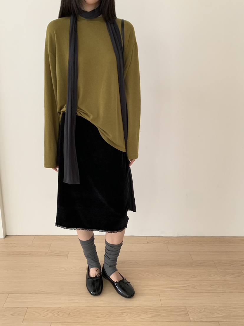 B_GARDER東大門實拍女士新品真品半身裙中短裙天鵝絨蕾絲B.GARDER半身裙/中短裙