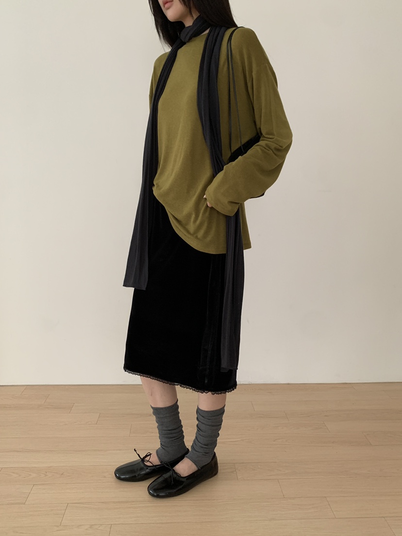 B_GARDER東大門實拍女士新品真品半身裙中短裙天鵝絨蕾絲B.GARDER半身裙/中短裙