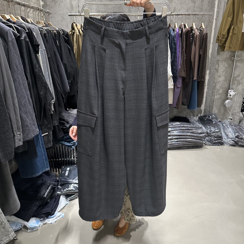 JUNI韓國代購女裝新品推薦真品時尚熱賣人氣休閑休閑褲my juni休閑褲圖色1墨色