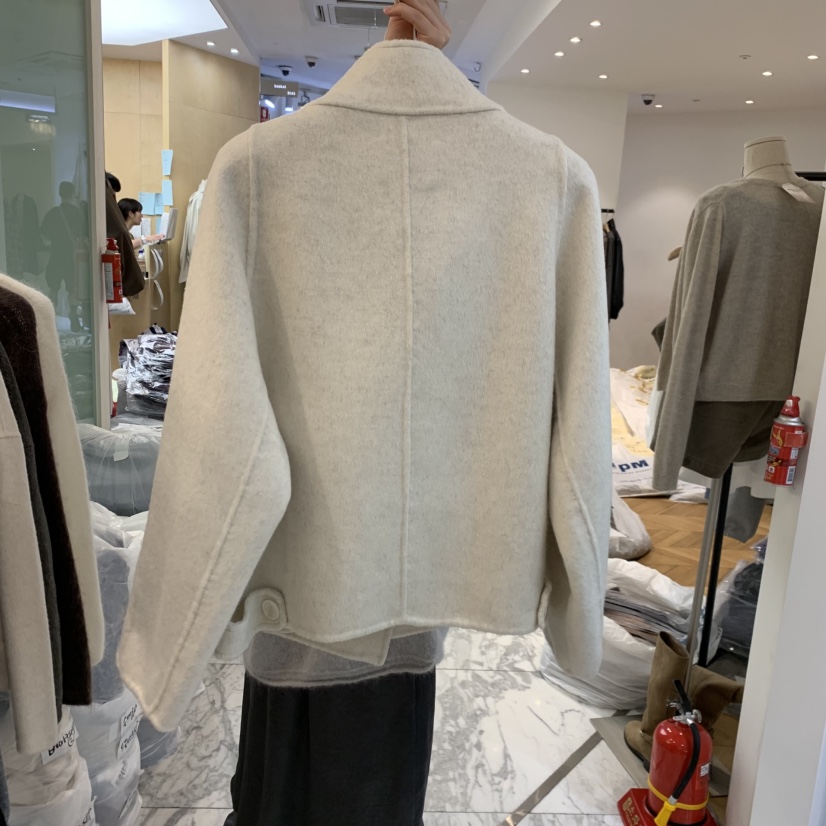 ALMOND東大門代購女裝新品真品時尚休閑熱賣短款大衣手工ALMOND短款大衣