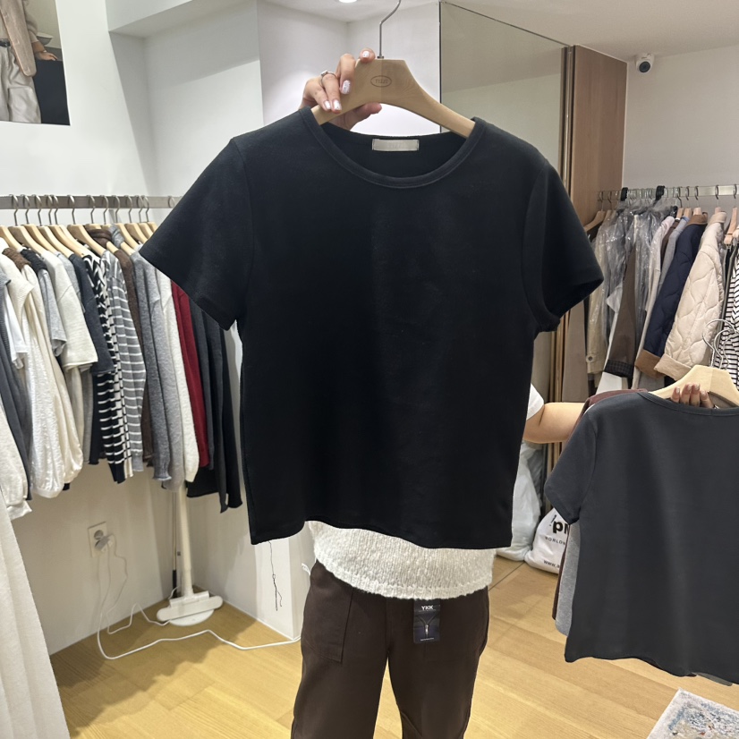 TIZZI東大門代購女裝新品熱賣休閑推薦真品人氣時尚T恤TIZZIT恤圖色2黑色