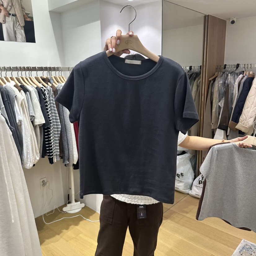 TIZZI東大門代購女裝新品熱賣休閑推薦真品人氣時尚T恤TIZZIT恤圖色4墨色