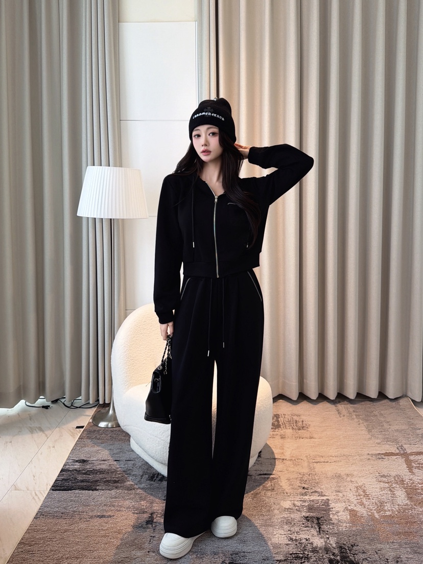CLOTH韓國直郵女士新款人氣休閑真品推薦熱賣套裝拉鏈連帽CLOTH套裝圖色2