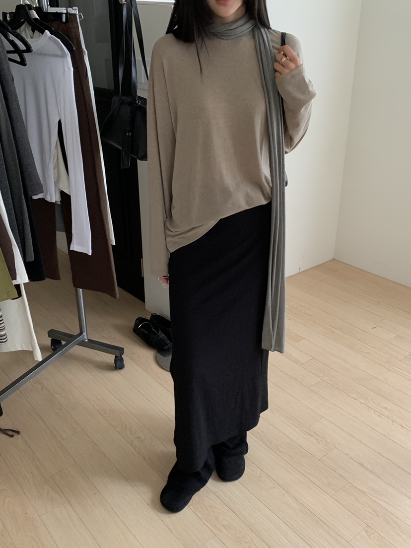 B_GARDER東大門實拍女士新品人氣時尚真品長袖T恤不含圍巾B.GARDER長袖T恤
