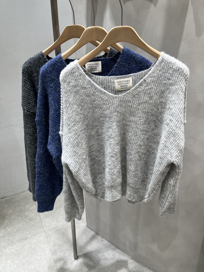 EVERCOMMERCE METICULOUSLY DESIGNED東大門直郵女士新款推薦針織衫EVERCOMMERCE METICULOUSLY DESIGNED針織衫