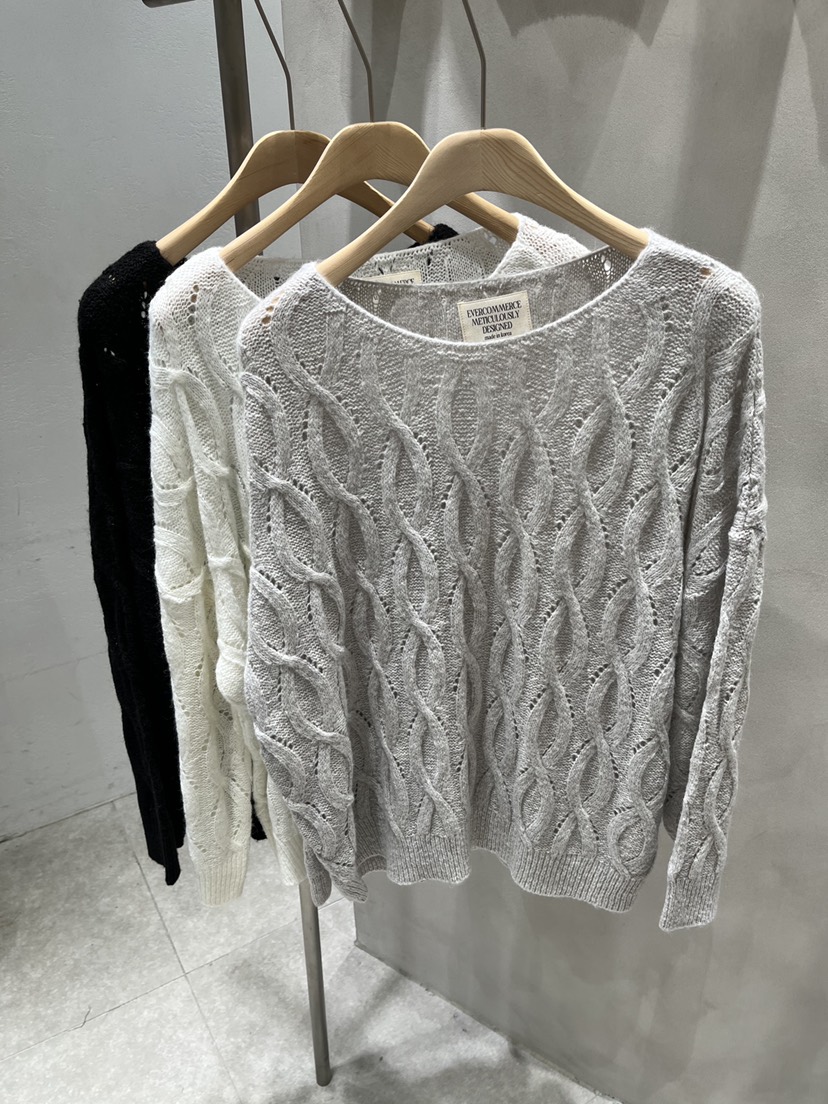 EVERCOMMERCE METICULOUSLY DESIGNED東大門代購女裝新款時尚針織衫船領EVERCOMMERCE METICULOUSLY DESIGNED針織衫