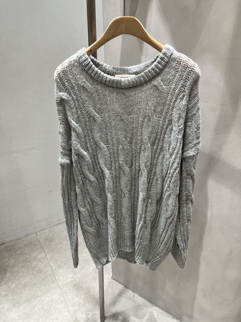 EVERCOMMERCE METICULOUSLY DESIGNED韓國代購女裝新品熱賣針織衫大號EVERCOMMERCE METICULOUSLY DESIGNED針織衫圖色2