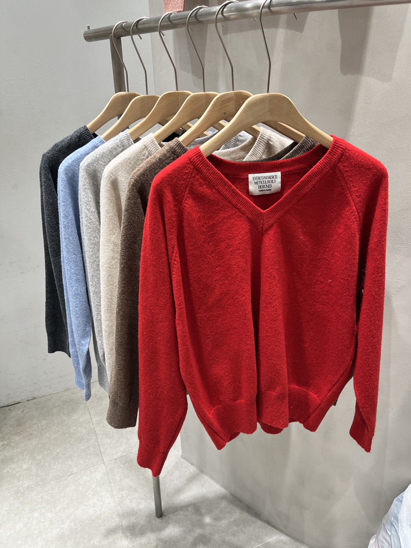 EVERCOMMERCE METICULOUSLY DESIGNED東大門代購女裝新款推薦針織衫EVERCOMMERCE METICULOUSLY DESIGNED針織衫
