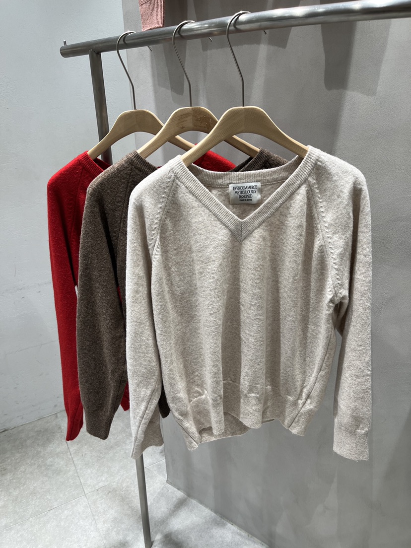 EVERCOMMERCE METICULOUSLY DESIGNED東大門代購女裝新款推薦針織衫EVERCOMMERCE METICULOUSLY DESIGNED針織衫