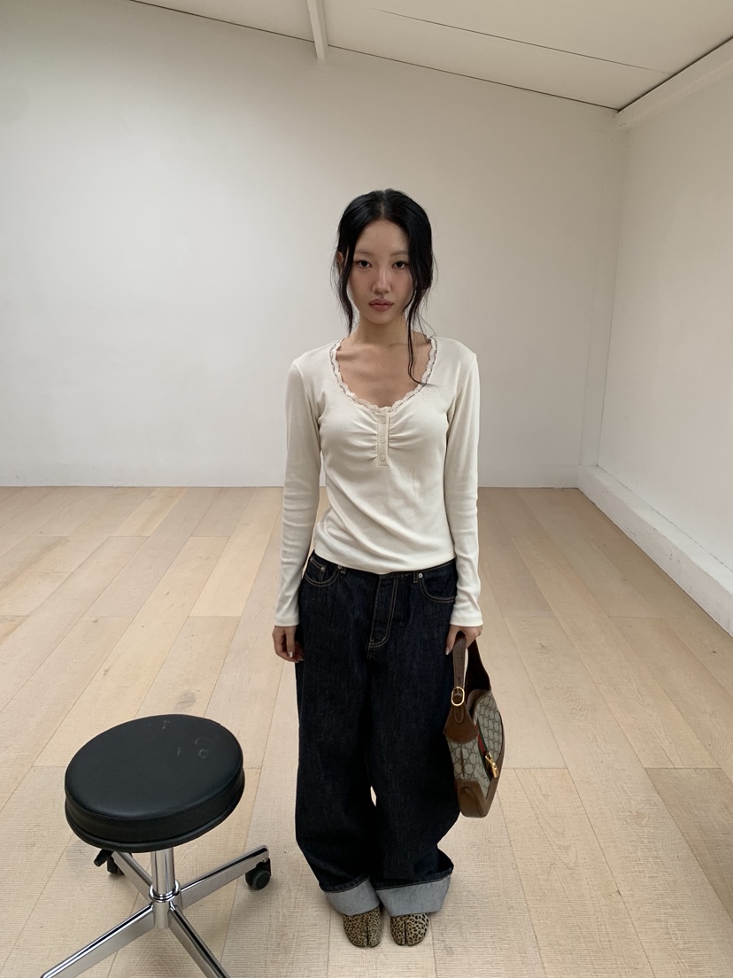 SUNDER MARKET東大門直郵女士新品熱賣推薦長袖T恤蕾絲羅紋SUNDER MARKET長袖T恤
