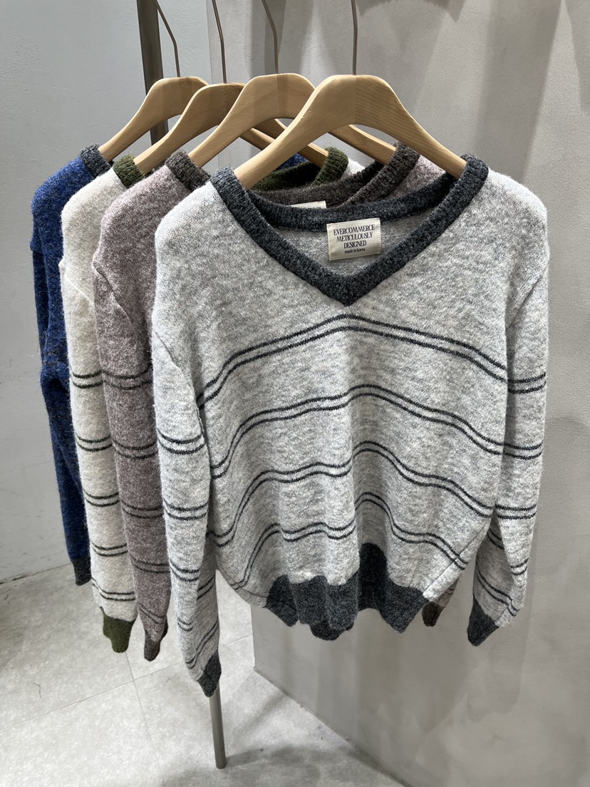 EVERCOMMERCE METICULOUSLY DESIGNED韓國代購女裝新款真品針織衫EVERCOMMERCE METICULOUSLY DESIGNED針織衫