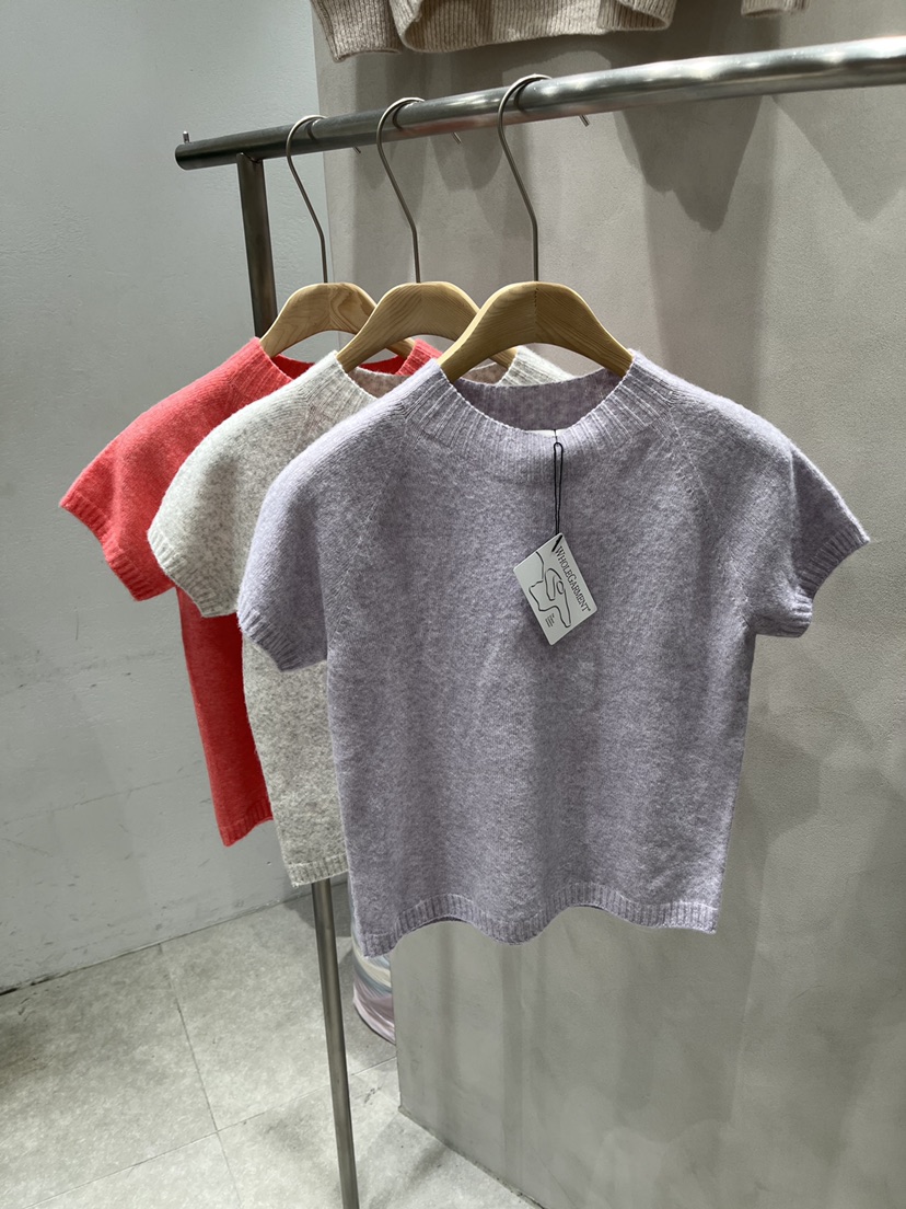 EVERCOMMERCE METICULOUSLY DESIGNED韓國代購女裝新款時尚針織衫EVERCOMMERCE METICULOUSLY DESIGNED針織衫