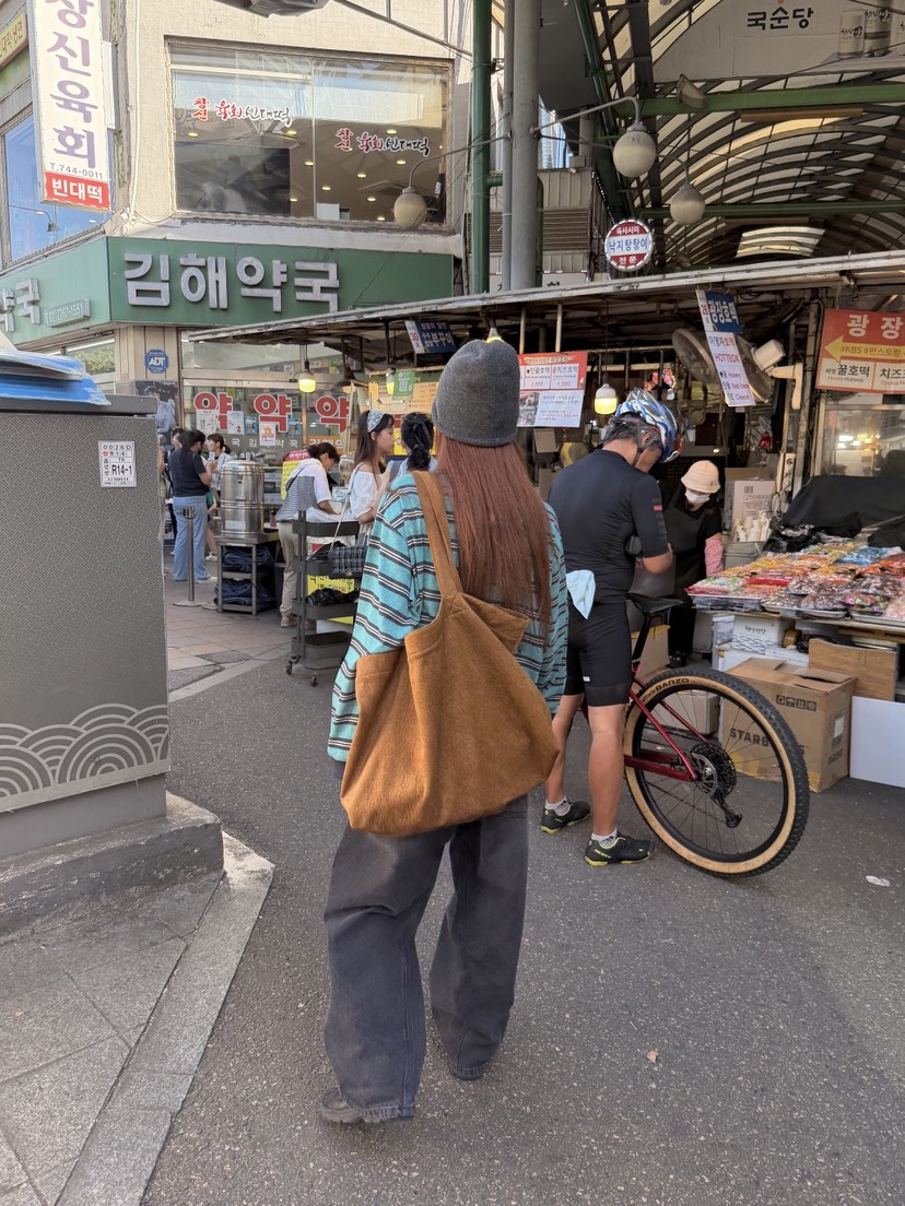 SUNDER MARKET韓國直郵女士新款休閑人氣真品推薦長袖T恤SUNDER MARKET長袖T恤