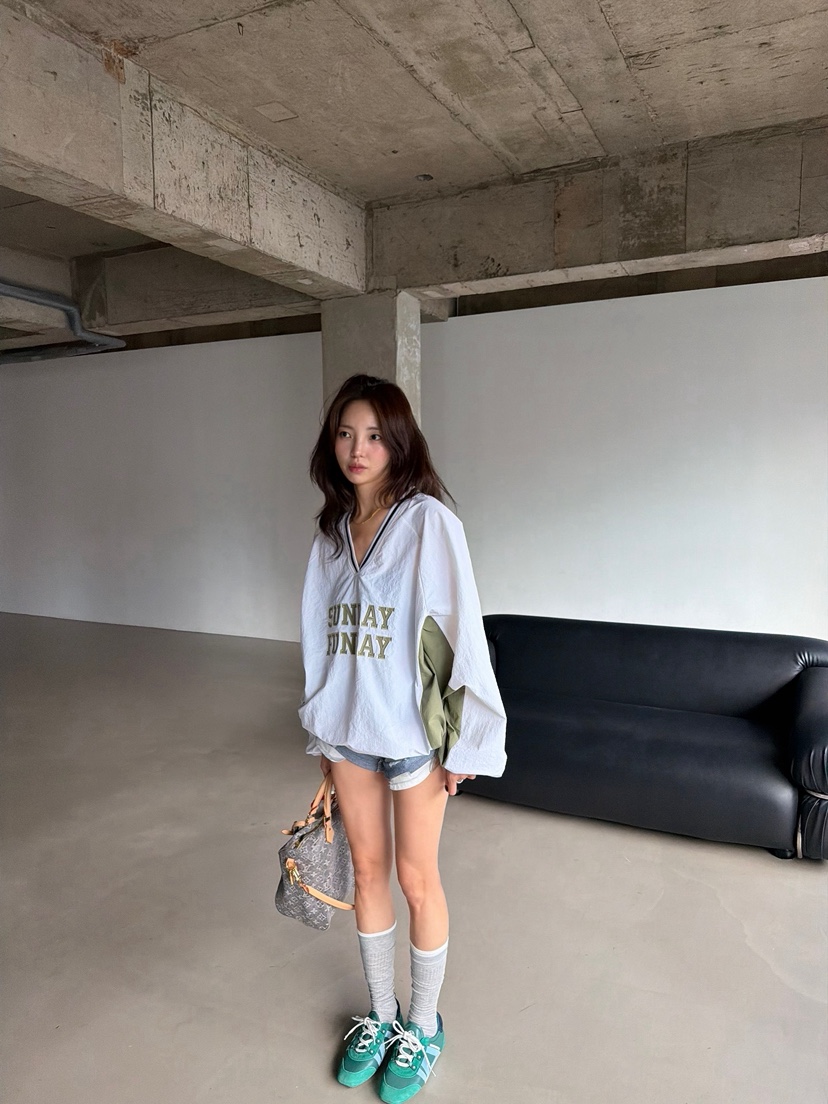 SOLAR韓國直郵女裝新款時尚推薦真品熱賣休閑人氣衛衣SOLAR衛衣