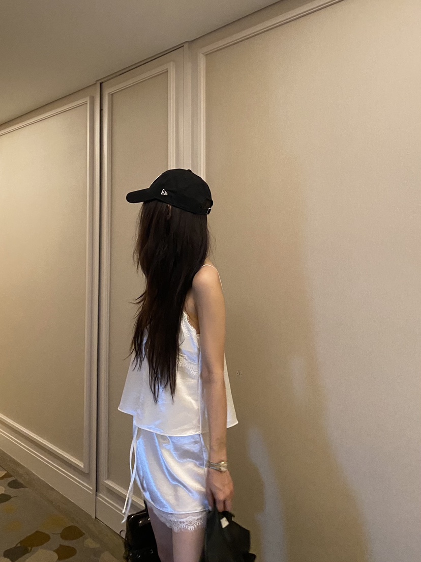 FOUREIGHT韓國代購女士新品真品休閑時尚推薦人氣熱賣短裙緞FOUR EIGHT短裙