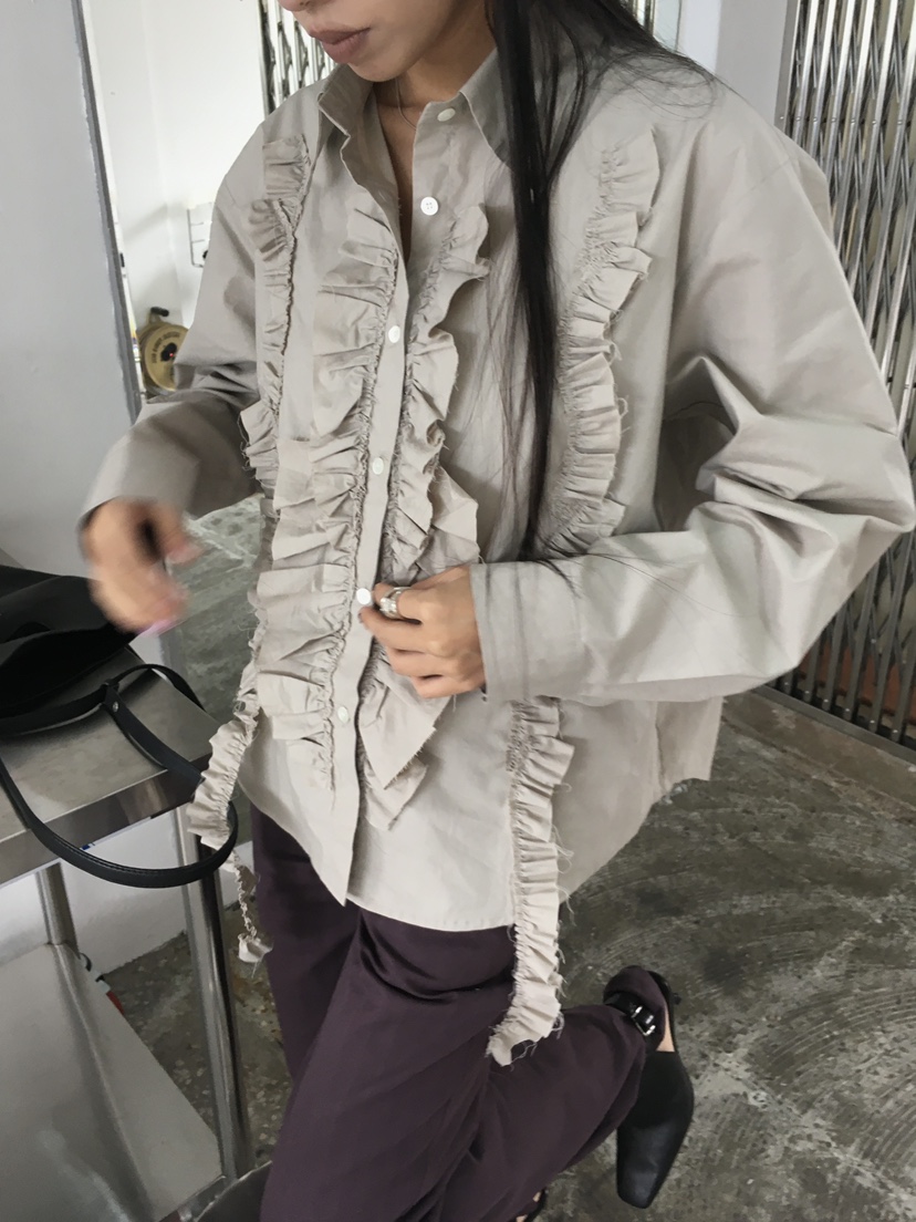 TREMA韓國代購女士新品推薦時尚熱賣休閑職業襯衫蕾絲衫褶邊TREMA襯衫/蕾絲衫