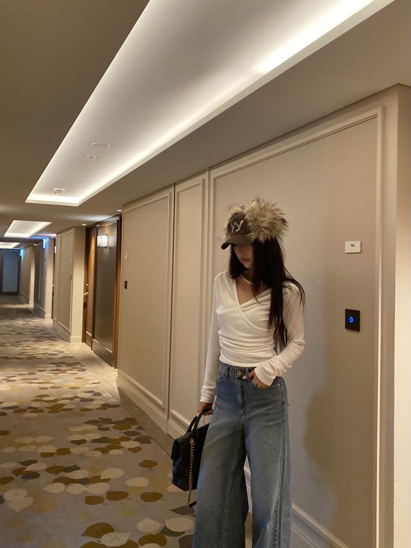 FOUREIGHT東大門實拍女裝新款熱賣時尚職業休閑長袖T恤褶皺FOUR EIGHT長袖T恤
