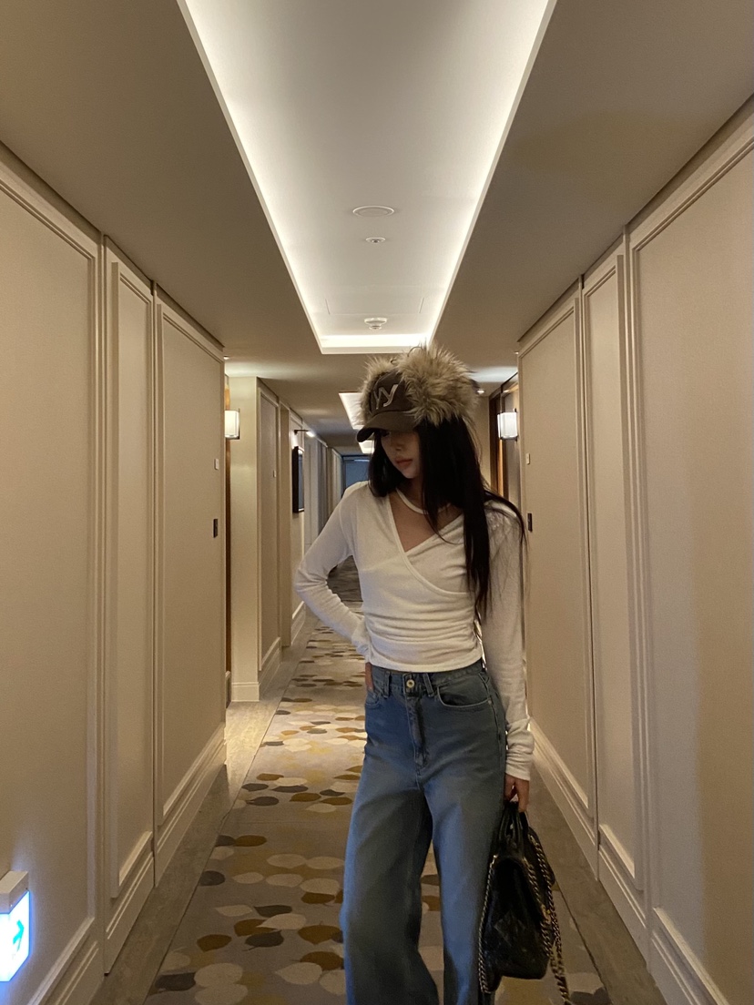 FOUREIGHT東大門實拍女裝新款熱賣時尚職業休閑長袖T恤褶皺FOUR EIGHT長袖T恤