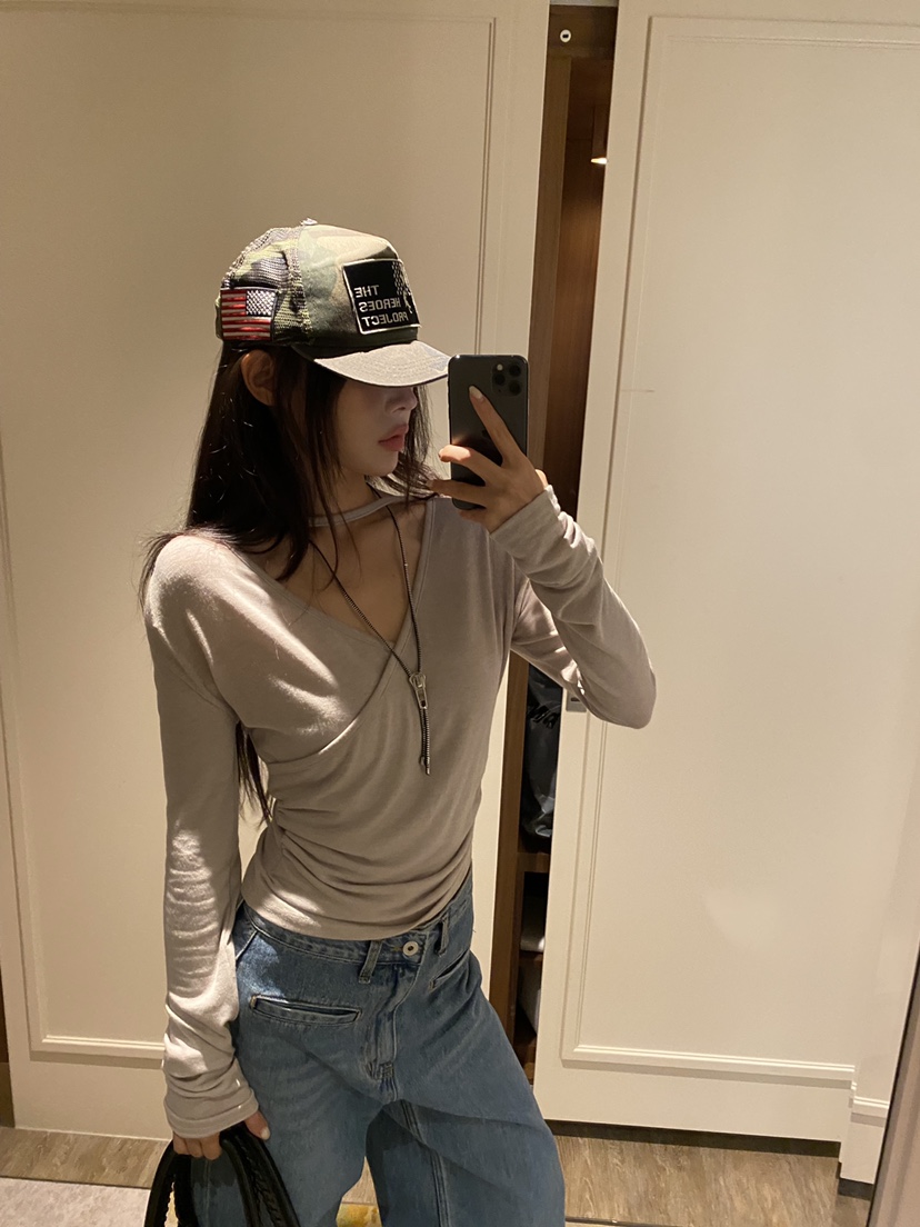 FOUREIGHT東大門實拍女裝新款熱賣時尚職業休閑長袖T恤褶皺FOUR EIGHT長袖T恤
