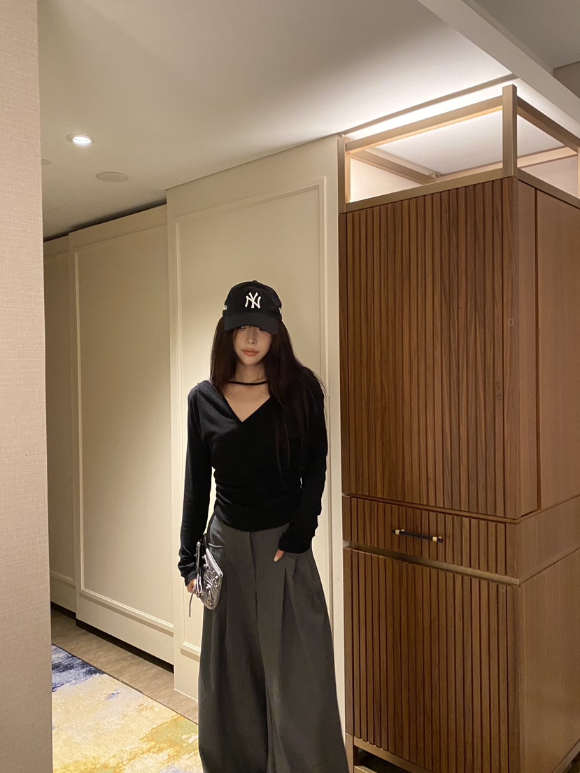 FOUREIGHT東大門實拍女裝新款熱賣時尚職業休閑長袖T恤褶皺FOUR EIGHT長袖T恤