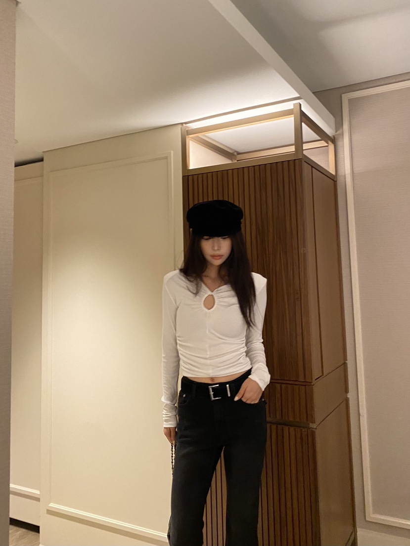 FOUREIGHT韓國直郵女士新品熱賣推薦休閑人氣真品長袖T恤FOUR EIGHT長袖T恤