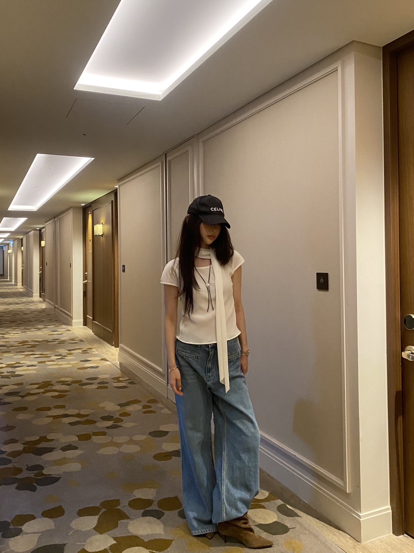 FOUREIGHT韓國直郵女士新款休閑時尚推薦熱賣襯衫蕾絲衫褶皺FOUR EIGHT襯衫/蕾絲衫