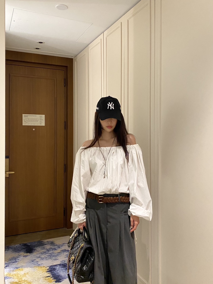 FOUREIGHT韓國代購女士新款職業推薦時尚熱賣真品襯衫蕾絲衫FOUR EIGHT襯衫/蕾絲衫
