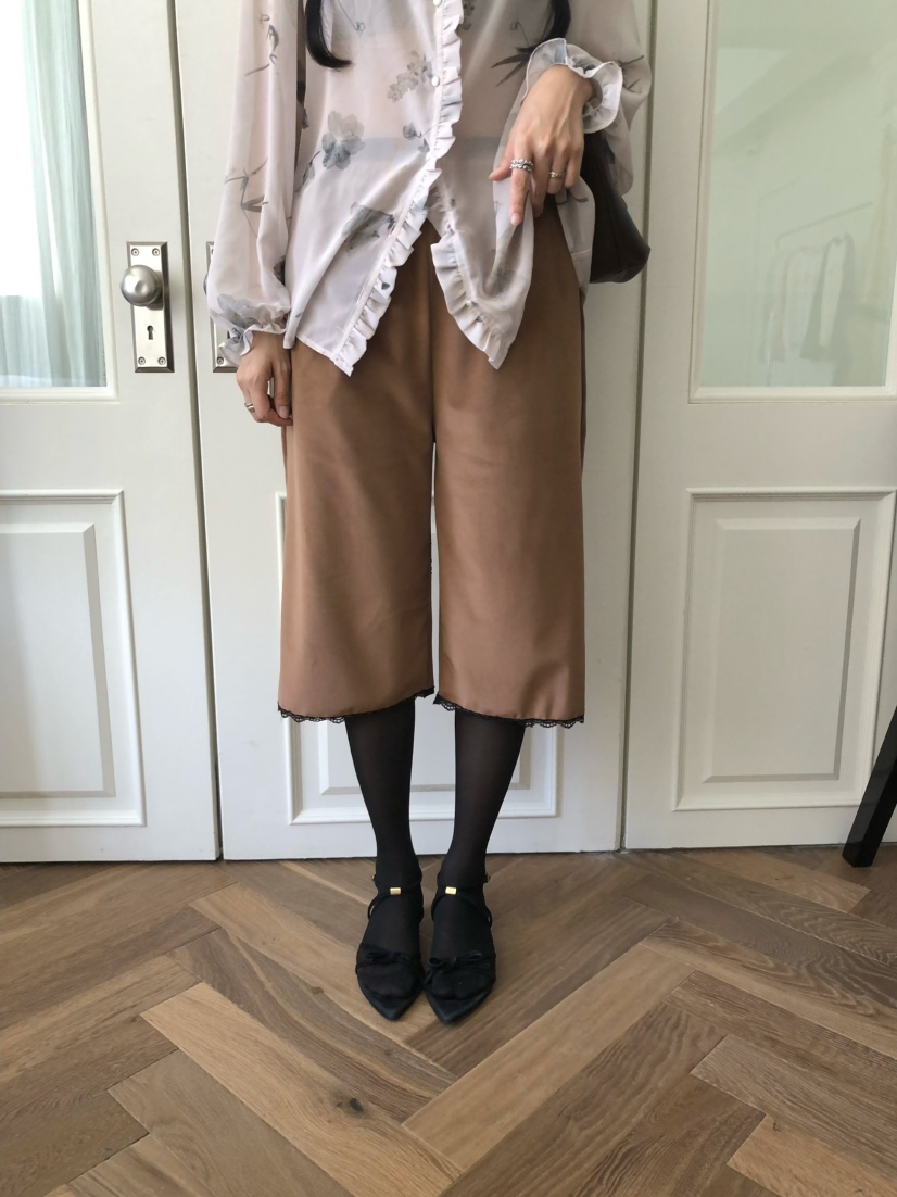 OUPPT東大門直郵女裝新品熱賣時尚真品人氣休閑短褲天鵝絨OUPPT短褲圖色2