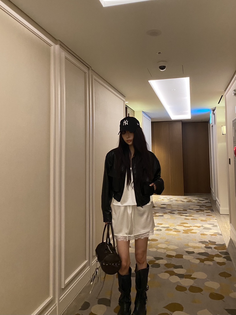 FOUREIGHT東大門直郵女裝新款真品休閑熱賣推薦時尚人氣皮衣FOUR EIGHT皮衣