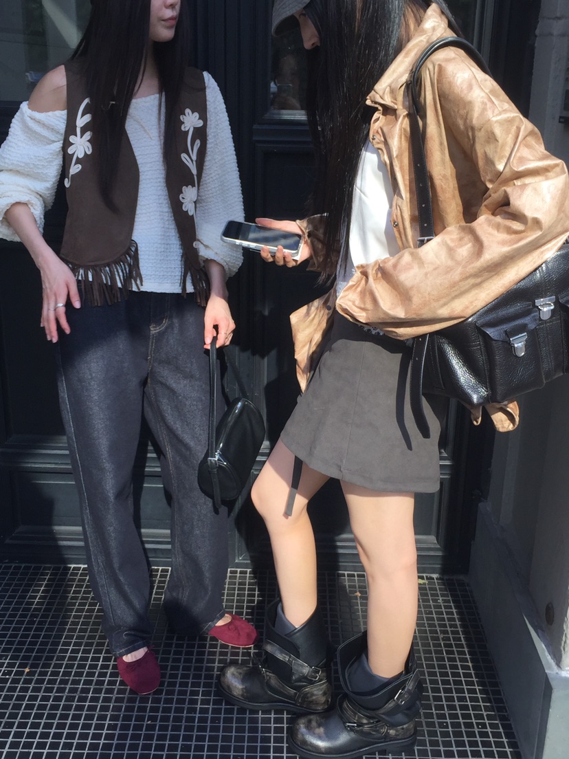 MURMUR東大門實拍女士新款熱賣真品時尚休閑推薦人氣長袖T恤MURMUR長袖T恤