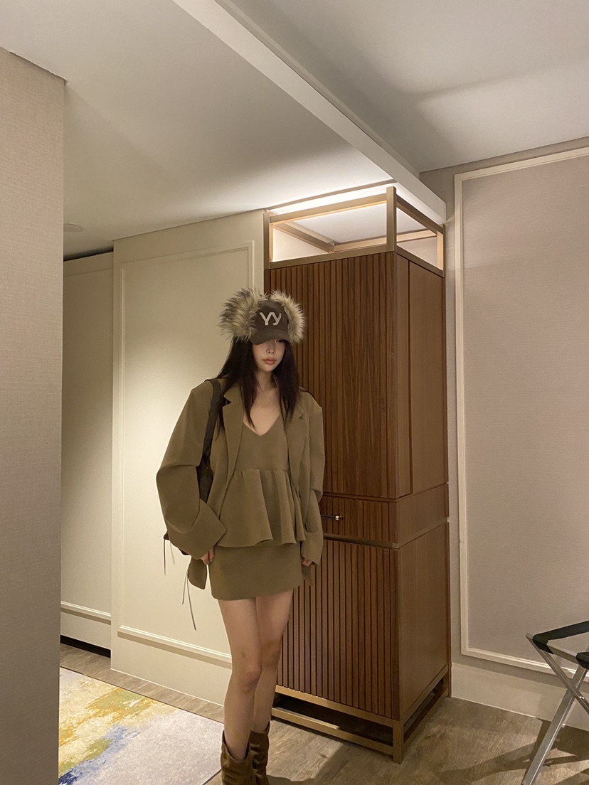 FOUREIGHT韓國代購女裝新款休閑推薦真品人氣職業短裙腰帶FOUR EIGHT短裙