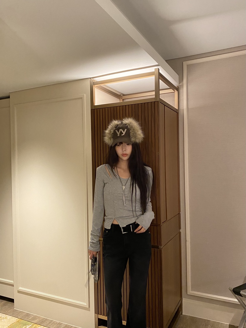 FOUREIGHT韓國直郵女士新品真品時尚職業熱賣休閑長袖T恤FOUR EIGHT長袖T恤