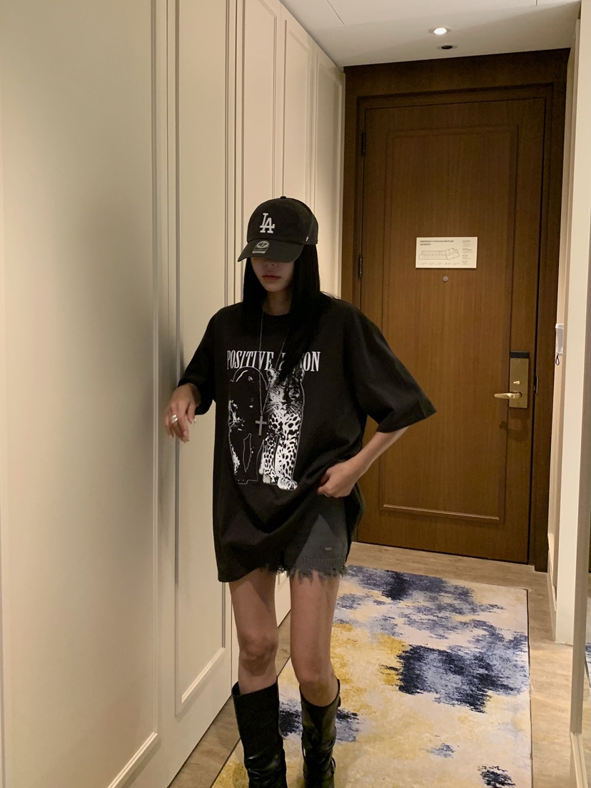 BADCALM東大門代購女士新品時尚職業推薦熱賣人氣休閑T恤BADCALMT恤圖色2