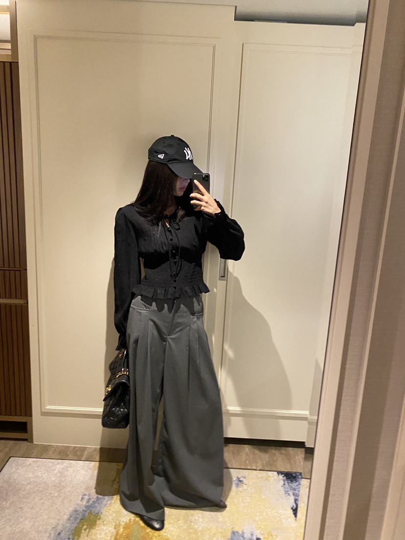 FOUREIGHT韓國直郵女士新品真品人氣職業熱賣時尚襯衫蕾絲衫FOUR EIGHT襯衫/蕾絲衫