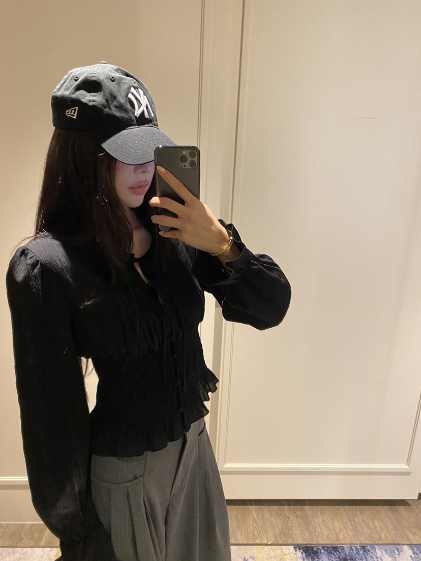 FOUREIGHT韓國直郵女士新品真品人氣職業熱賣時尚襯衫蕾絲衫FOUR EIGHT襯衫/蕾絲衫