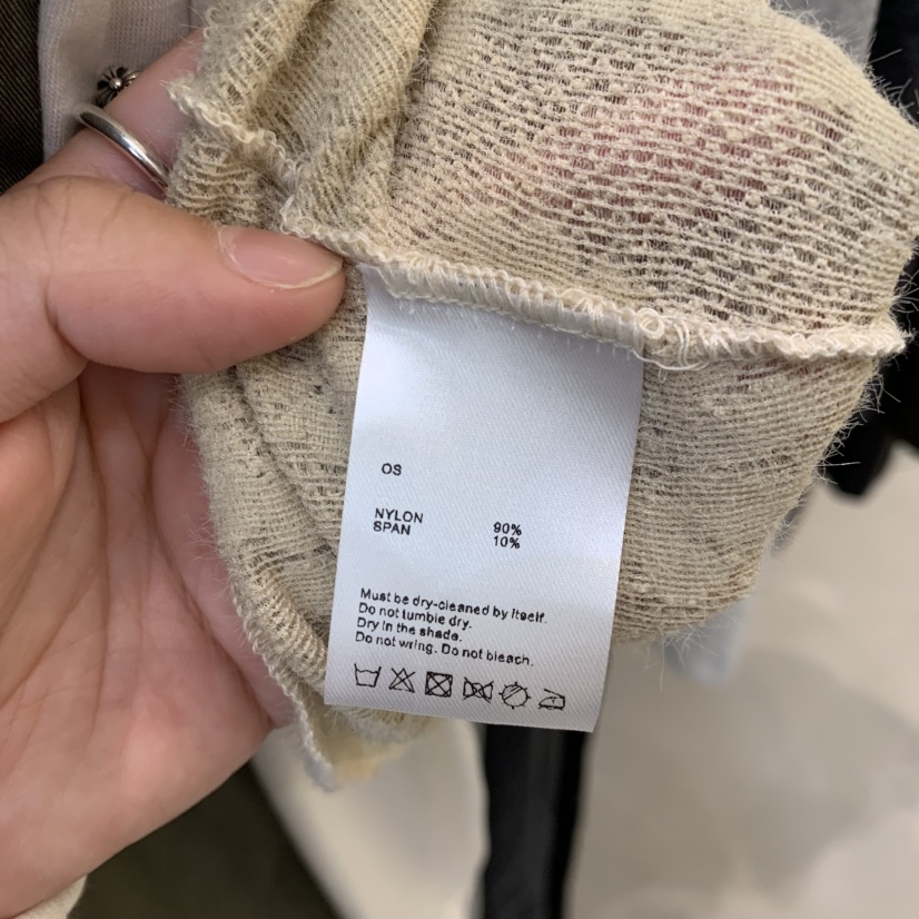 HWAE AND韓國直郵女士新品推薦吊帶背心不含內搭磨毛圍巾HWAE AND吊帶/背心