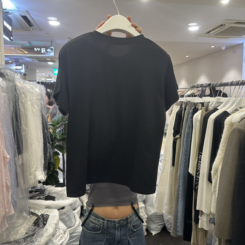 OUTFIT/SOAP AMD WATER韓國直郵女士新款熱賣時尚休閑T恤OUTFIT/SOAP AMD WATERT恤