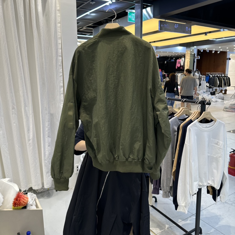 IN KIRA東大門代購女士新款時尚推薦休閑真品人氣熱賣夾克IN KIRA夾克