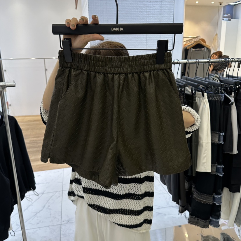 BAKHA東大門實拍女裝新品時尚熱賣休閑推薦真品人氣短褲CHARLES THE SECOND/CHEAP-CHIC短褲圖色4墨綠