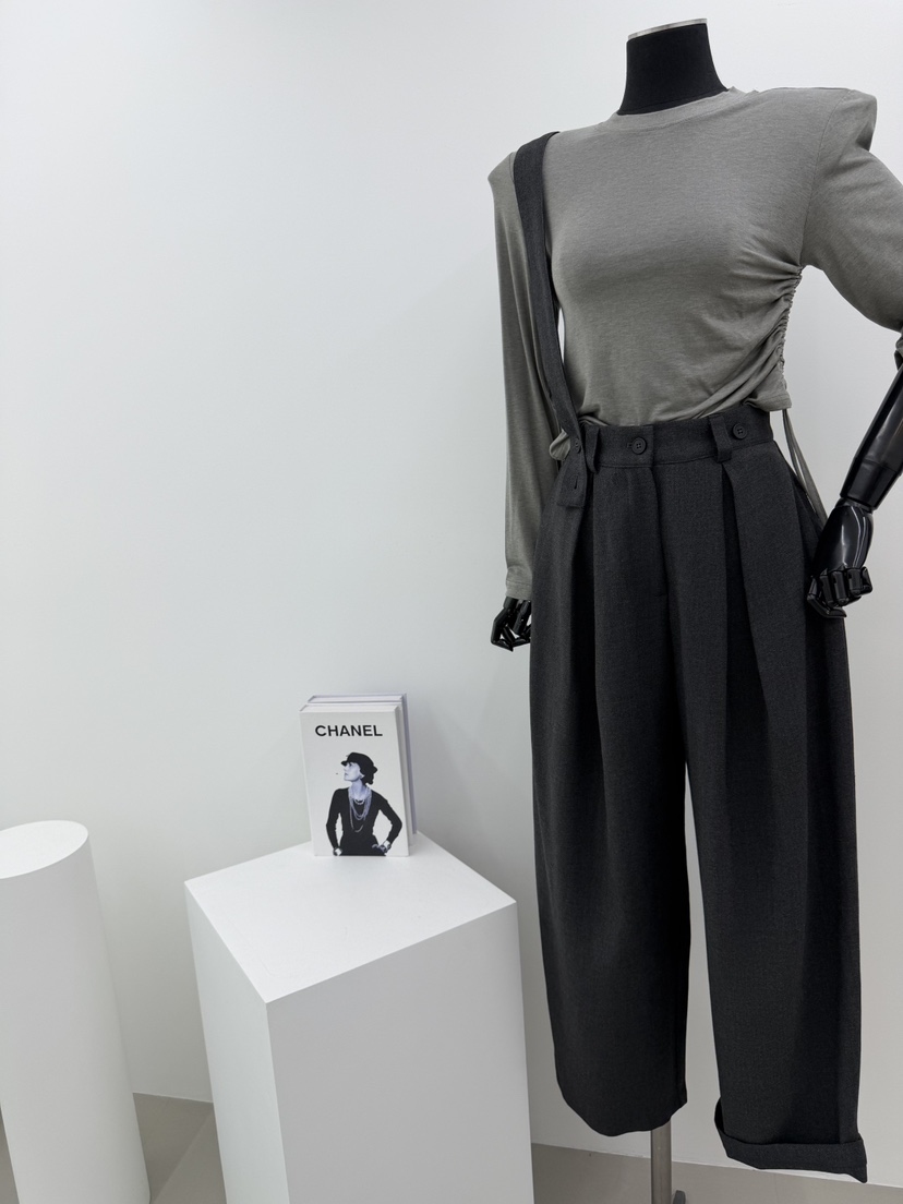 RED-A韓國直郵女士新品時尚真品人氣推薦熱賣休閑長袖T恤RED-A長袖T恤