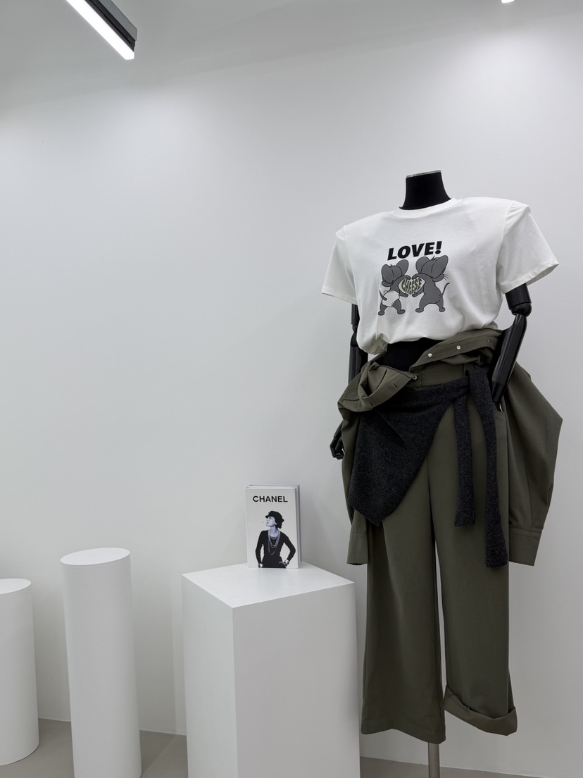 RED-A東大門直郵女裝新品推薦時尚休閑人氣熱賣真品T恤RED-AT恤
