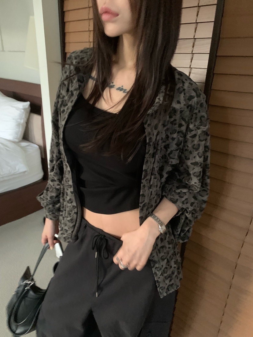 OKIE東大門直郵女士新品人氣推薦真品襯衫蕾絲衫復古豹紋OKIE襯衫/蕾絲衫圖色1