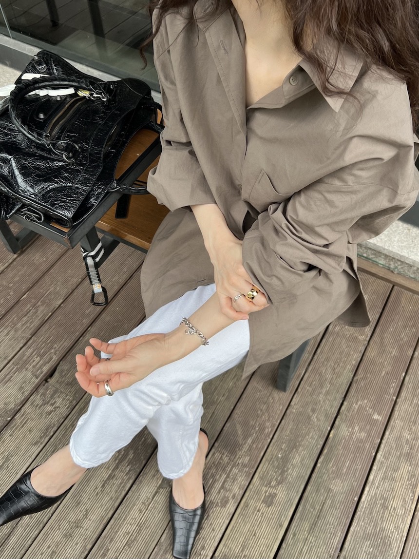 PLANTS ON GRAY東大門代購女裝新款時尚人氣襯衫蕾絲衫PLANTS ON GRAY襯衫/蕾絲衫
