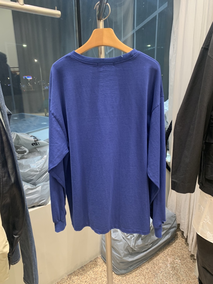 VAARA東大門實拍女裝新品熱賣時尚推薦真品人氣長袖T恤復古VAARA長袖T恤