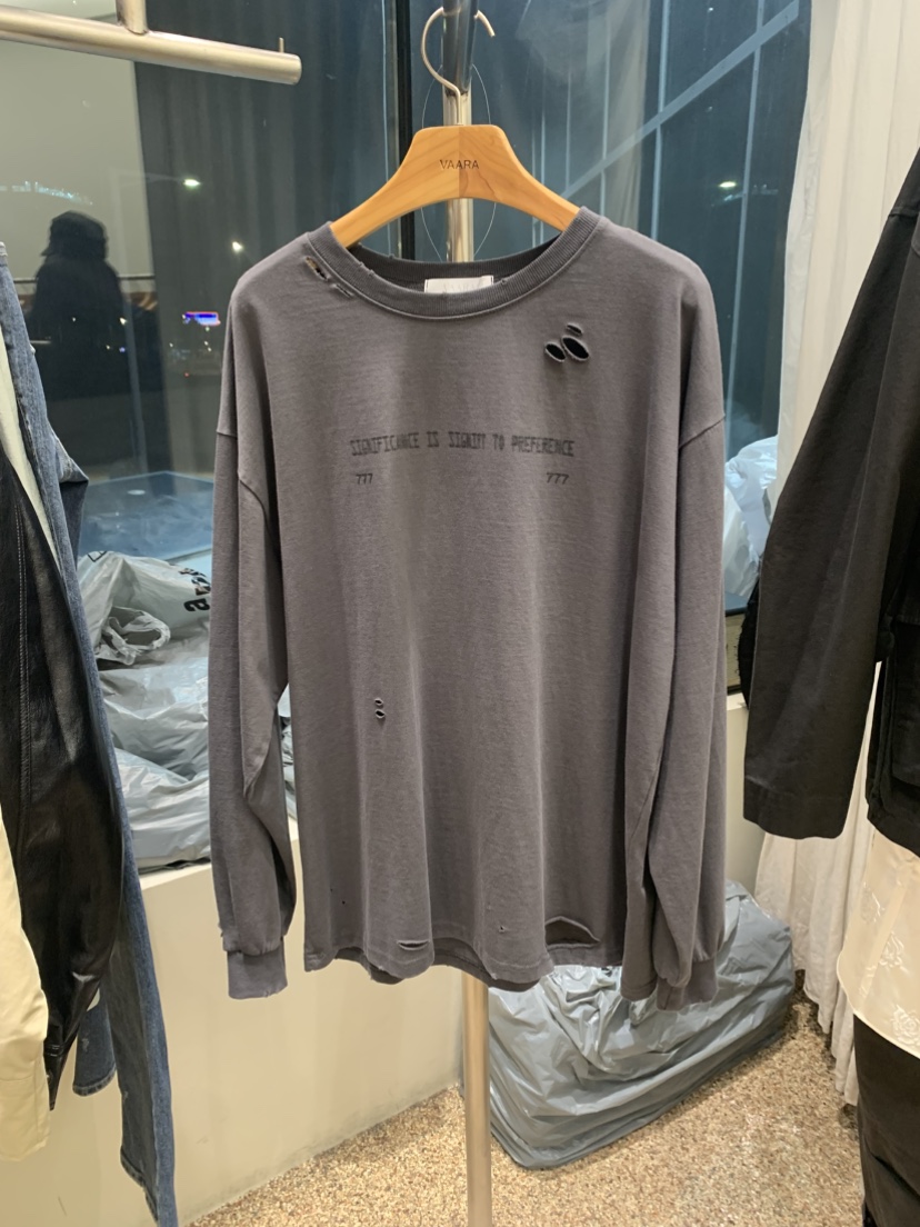 VAARA東大門實拍女裝新品熱賣時尚推薦真品人氣長袖T恤復古VAARA長袖T恤圖色3