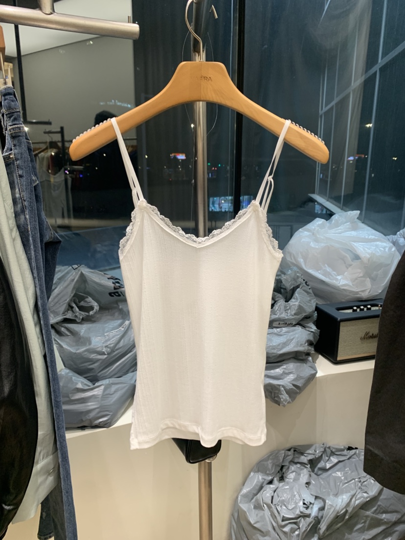 VAARA韓國直郵女士新款熱賣真品時尚人氣吊帶背心蕾絲無袖VAARA吊帶/背心圖色1