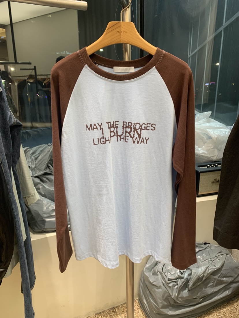 VAARA東大門代購女士新品休閑人氣時尚長袖T恤插肩袖撞色VAARA長袖T恤圖色3