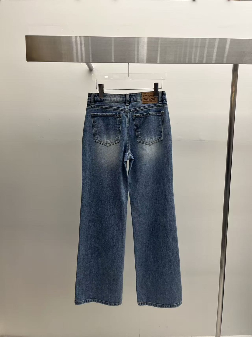 AMOOD東大門實拍女士新款時尚熱賣真品推薦人氣休閑牛仔褲AMOOD牛仔褲