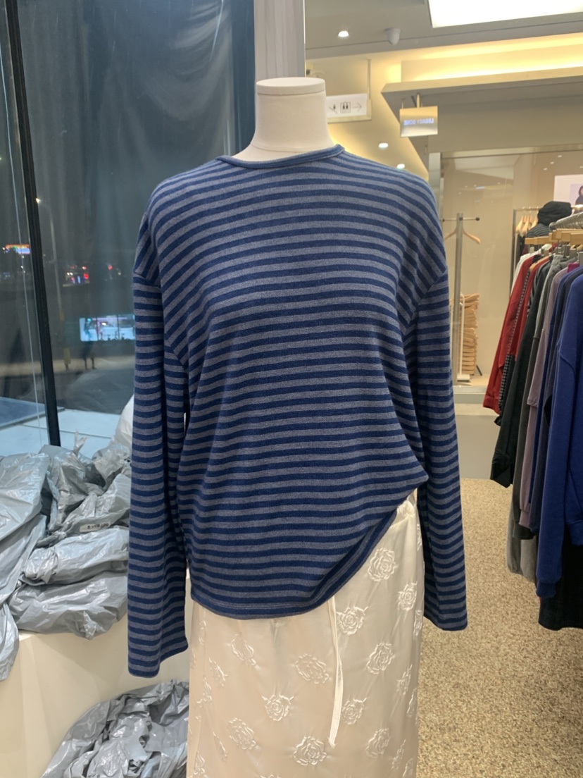 VAARA東大門直郵女裝新品時尚熱賣人氣真品推薦休閑長袖T恤VAARA長袖T恤圖色1